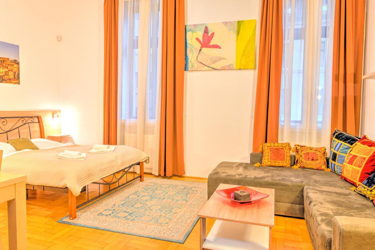 Central Apartments Budapest Bagian luar foto
