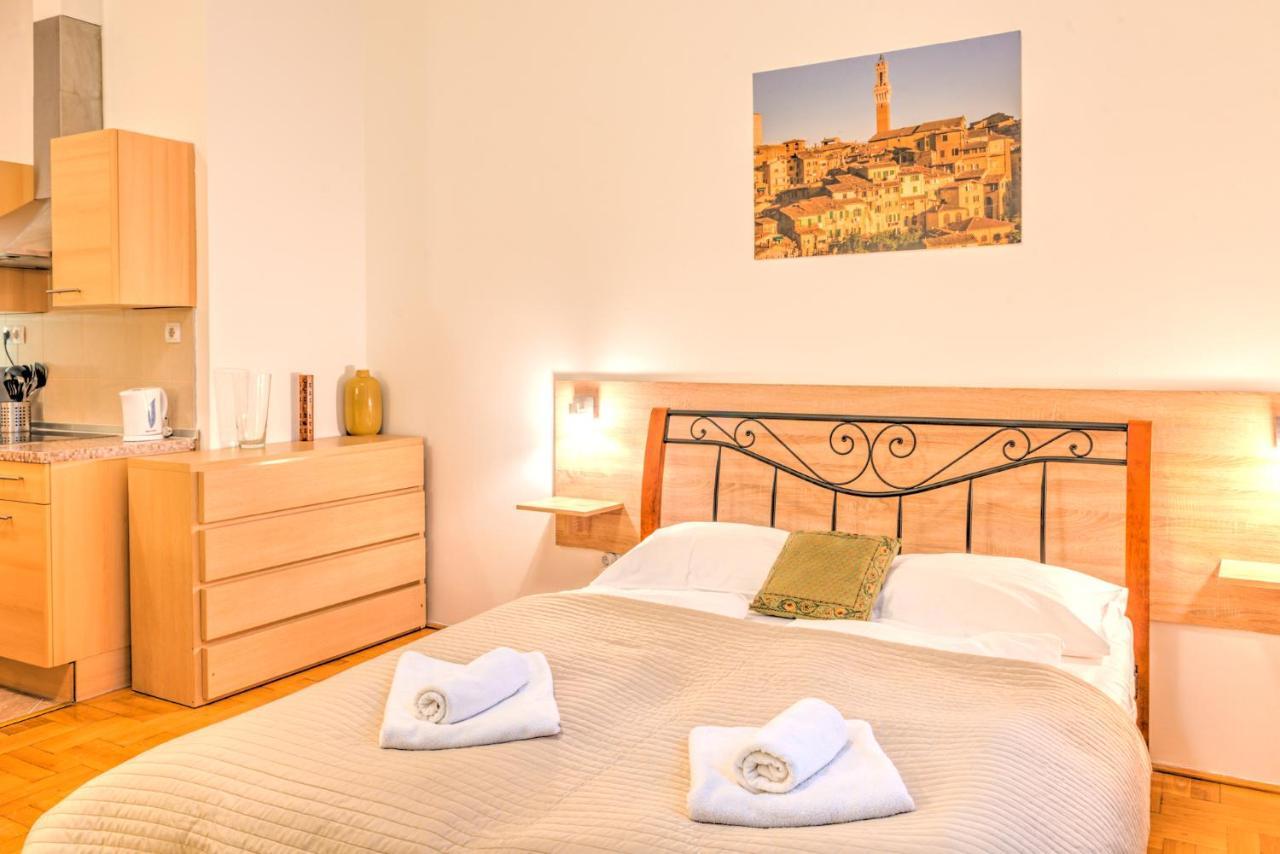 Central Apartments Budapest Bagian luar foto