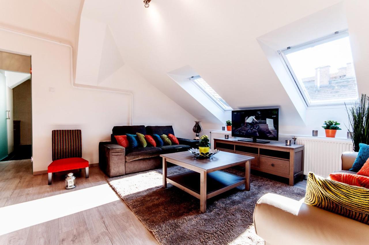 Central Apartments Budapest Bagian luar foto