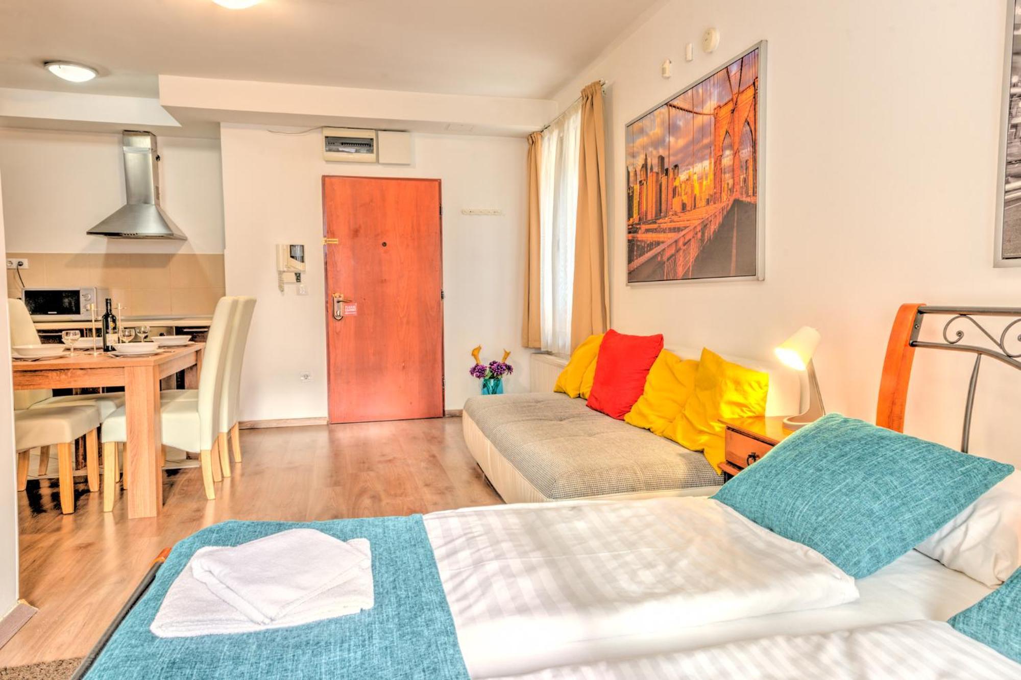 Central Apartments Budapest Bagian luar foto